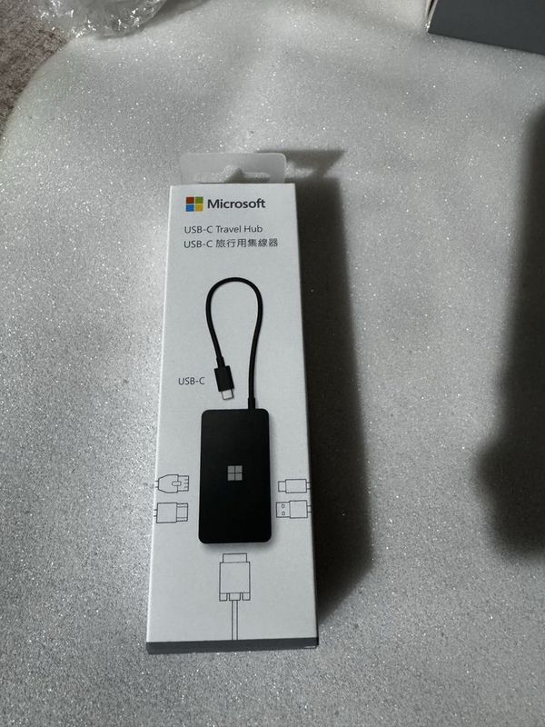 Microsoft Surface USB-C Travel Hub Microsoft Surface USB-C Travel Hub