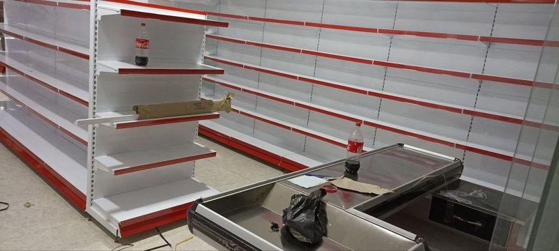Холодильник,Стеллаж,Кассовый Стол,Полки. Всё для продуктового магазина Холодильник,Стеллаж,Кассовый Стол,Полки. Всё для продуктового магазина