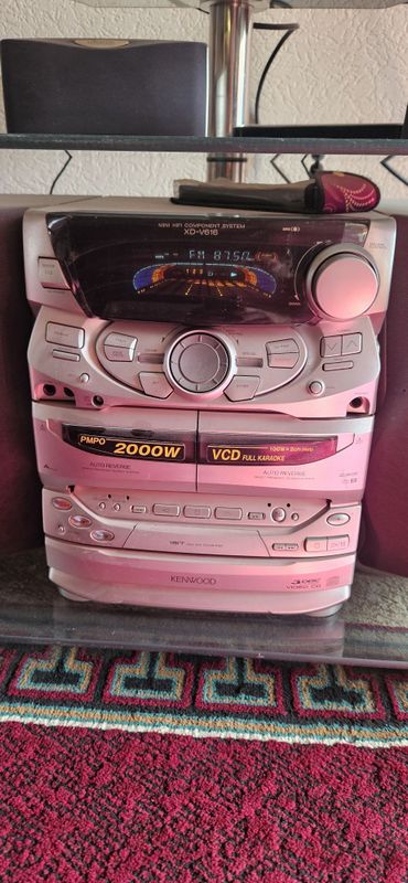 Продаю музыкальный центр Kenwood Продаю музыкальный центр Kenwood