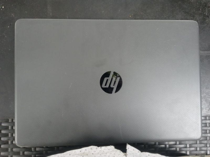 Kompyuter HP core I3 Kompyuter HP core I3