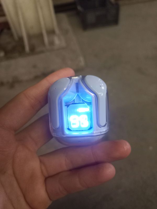 Airpods holatlari ideal narhi keliwiladi