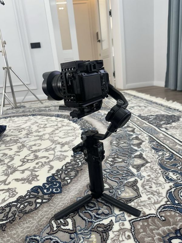 Sony a7 3 sotiladi xoladi zor kelishamiz Sony a7 3 sotiladi xoladi zor kelishamiz
