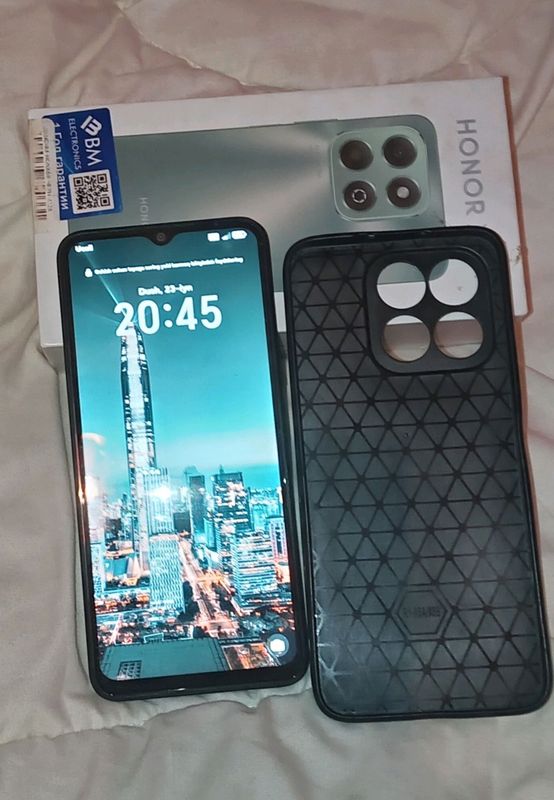 Honor xb6.