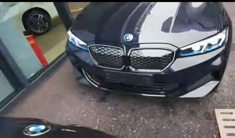 Bmwi3 sklata turibti ididal