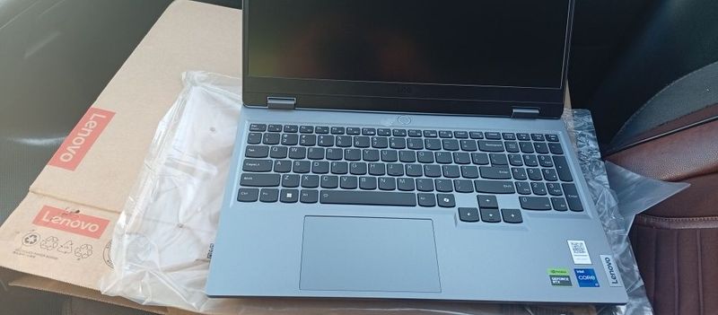 Lenovo i7 LOQ15IRX9 Lenovo i7 LOQ15IRX9