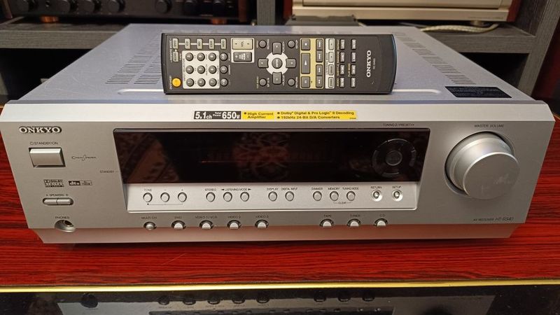 Ресивер Onkio HT-R 340 Ресивер Onkio HT-R 340