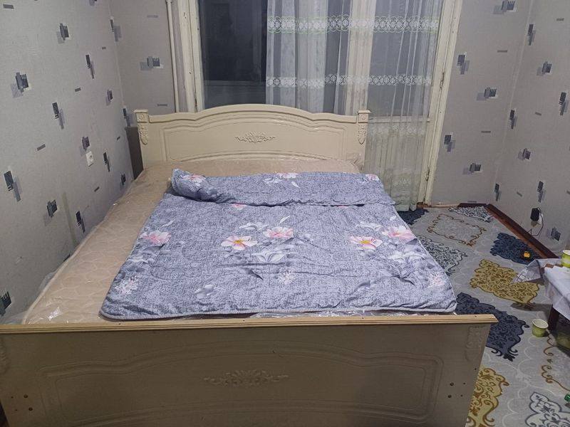 Spalni sotiladi srochni xolati narmalni dastapka yoq kelip opketasizla Spalni sotiladi srochni xolati narmalni dastapka yoq kelip opketasizla