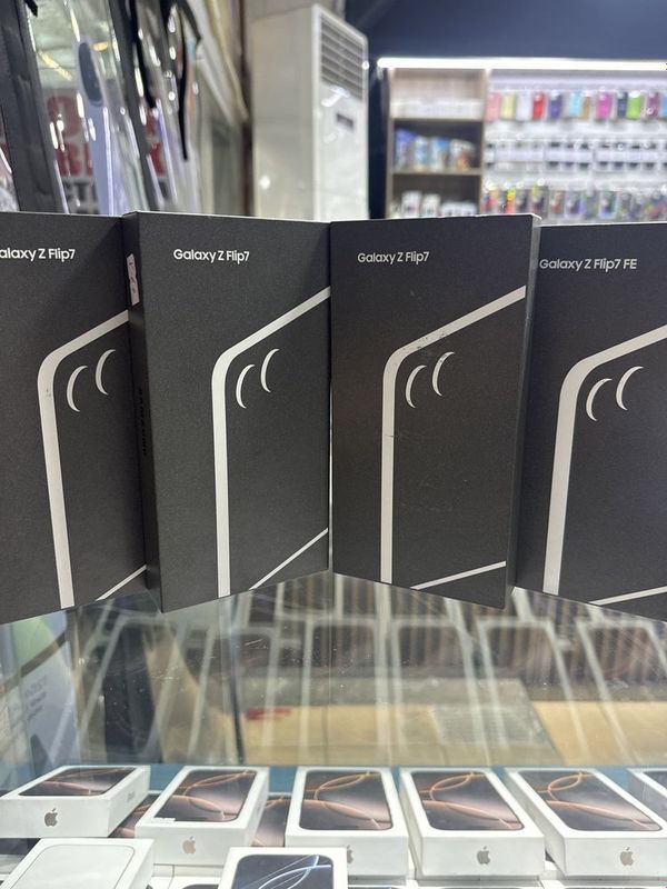 Samsung Z flip 7 12/256GB