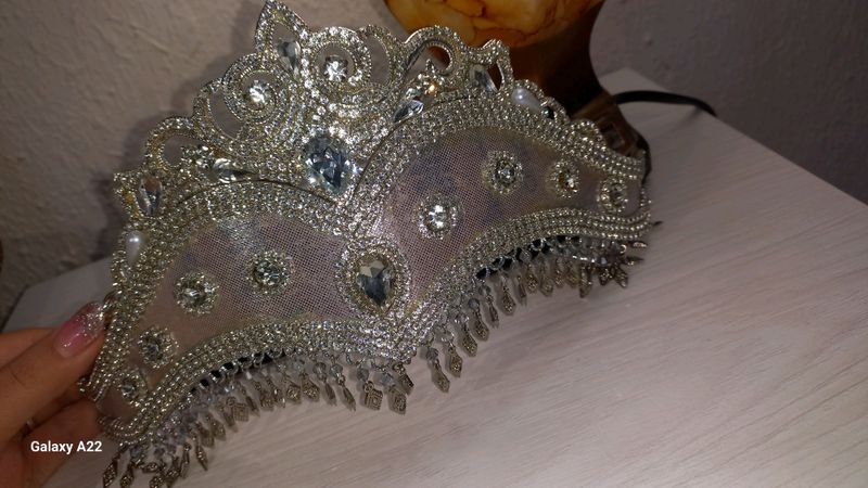 Kelinlar uchun diademalar Kelinlar uchun diademalar