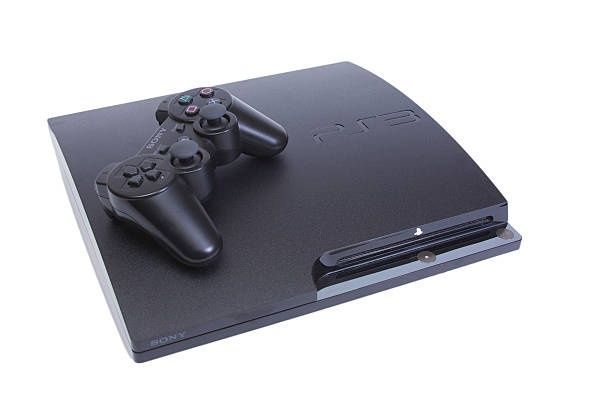 Playstation 3 satiladi
