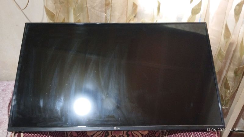 продам телевизор LG продам телевизор LG