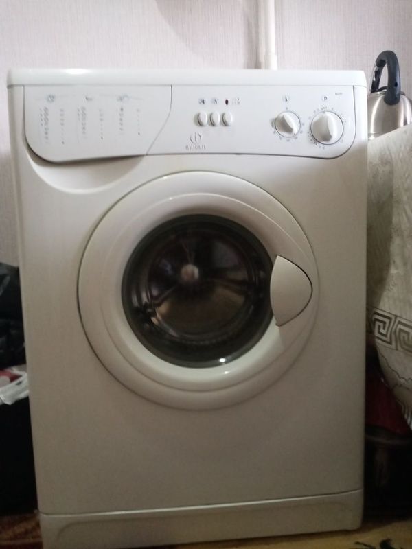 Indesit kir yuvish moshinasi 63T Indesit kir yuvish moshinasi 63T