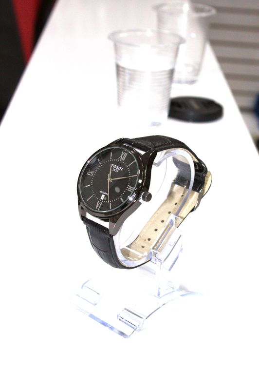 Tissot erkaklar qo'l soati - kvars mexanizm ekokoj Tissot erkaklar qo'l soati - kvars mexanizm ekokoj