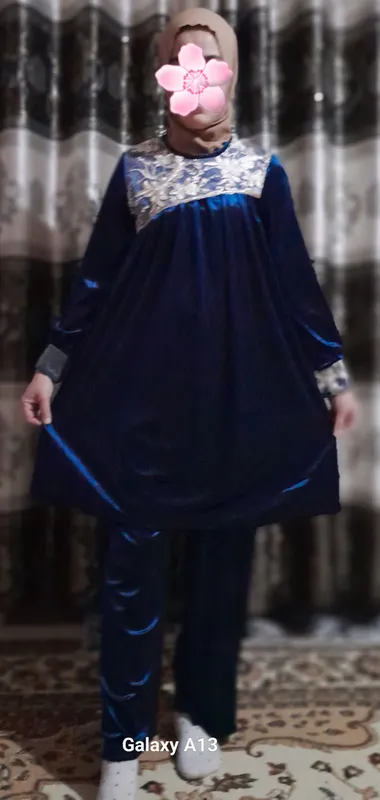 Nafosat va qulaylik birga. To‘q ko‘k ko‘ylak-lozim Nafosat va qulaylik birga. To‘q ko‘k ko‘ylak-lozim