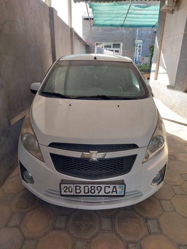 Chevrolet spark sotiladi. Òzimniki