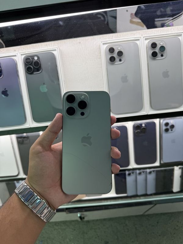 iPhone 15 Pro Max очень срочно