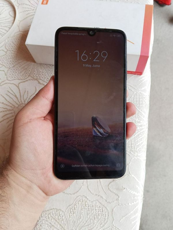 Redmi 7 3/64 GB komplekt Redmi 7 3/64 GB komplekt