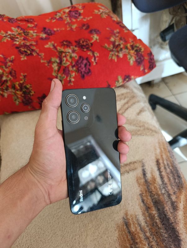 REDMI12