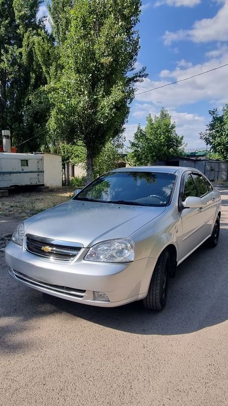 Ласетти 1.8 сотилади Ласетти 1.8 сотилади