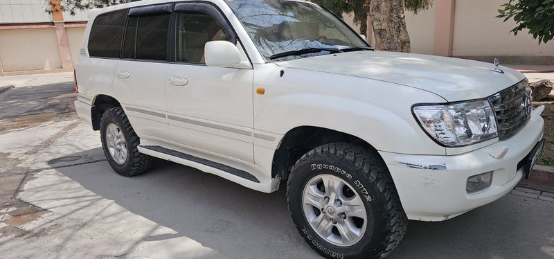 Toyota Land Cruiser 100 . Два бака. Toyota Land Cruiser 100 . Два бака.