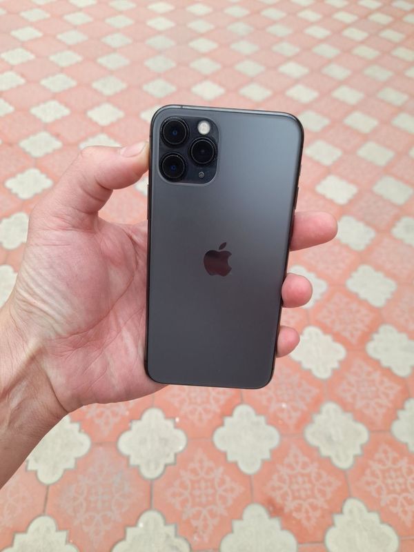 Iphone 11 pro Xolati ideal