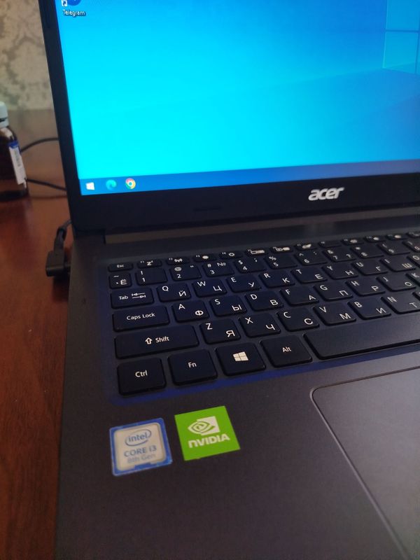 Acer aspire core i3 8145, ozu 12 GB, ssd 120 + hdd 500 Operativka 12 g