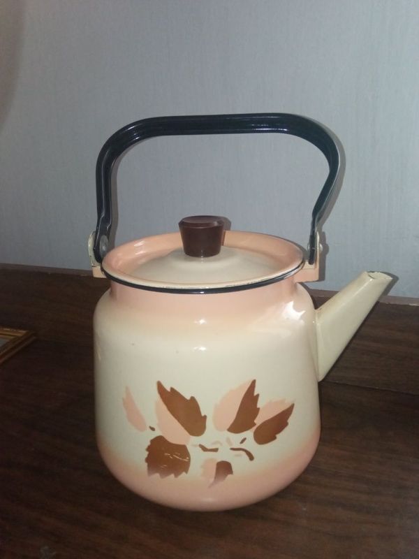 Чайник новый СССР. Чайник новый СССР.