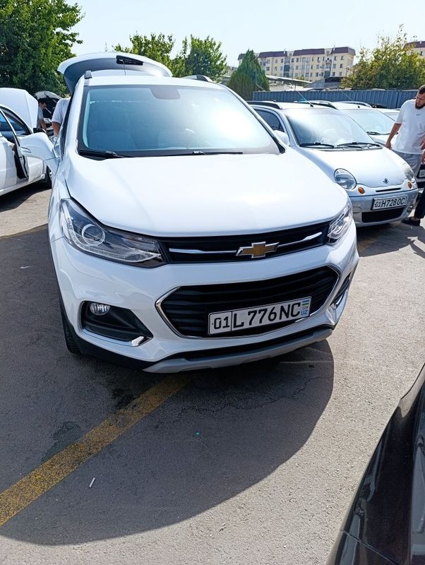 Tracker 1 Probeg-134.000 Kraska toza. 11900$