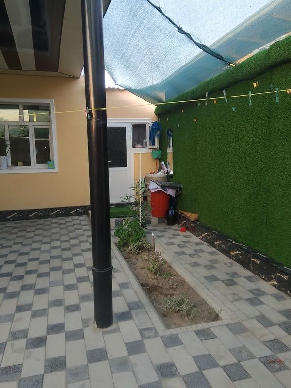 Oq qovoqda hovli sotiladi yangi qurilgan kanalizatsiya. WiFi. Oq qovoqda hovli sotiladi yangi qurilgan kanalizatsiya. WiFi.