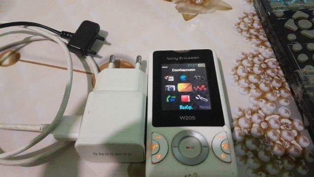 SonyEricsson w205 SonyEricsson w205
