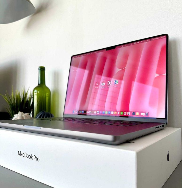 MacBook Pro 16 M1, 16 GB / 1 TB цвет Space Gray MacBook Pro 16 M1, 16 GB / 1 TB цвет Space Gray