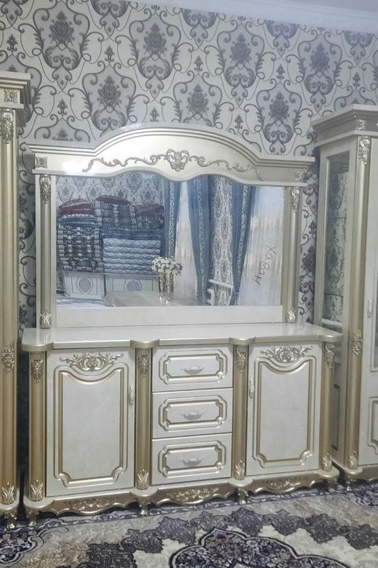 Камод гастинний с цеха Камод гастинний с цеха