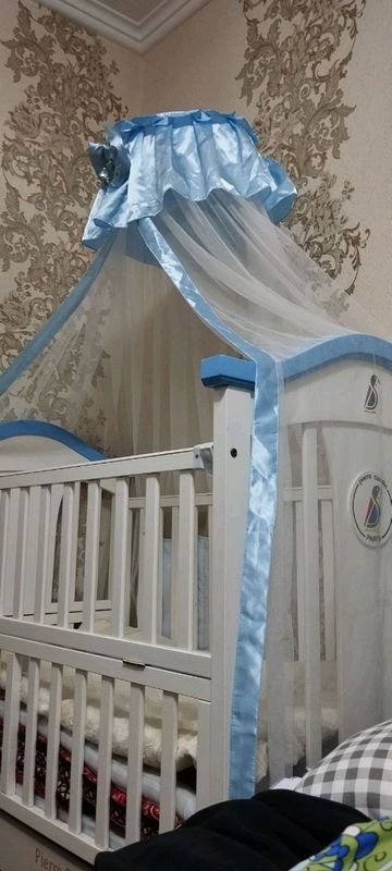 Детская кроватка Детская кроватка