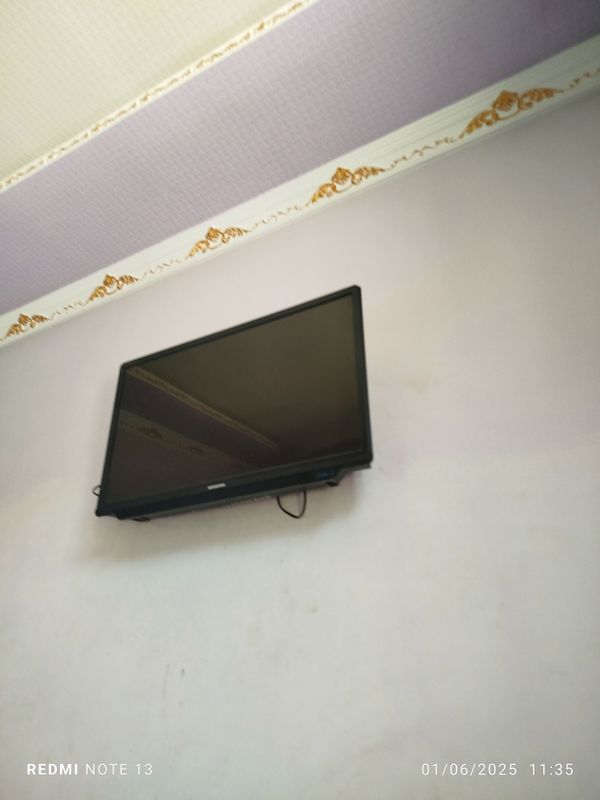 televizor 32 lik smart emas televizor 32 lik smart emas