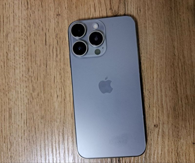 Iphone xs 15pro korpsda obmen iphonega