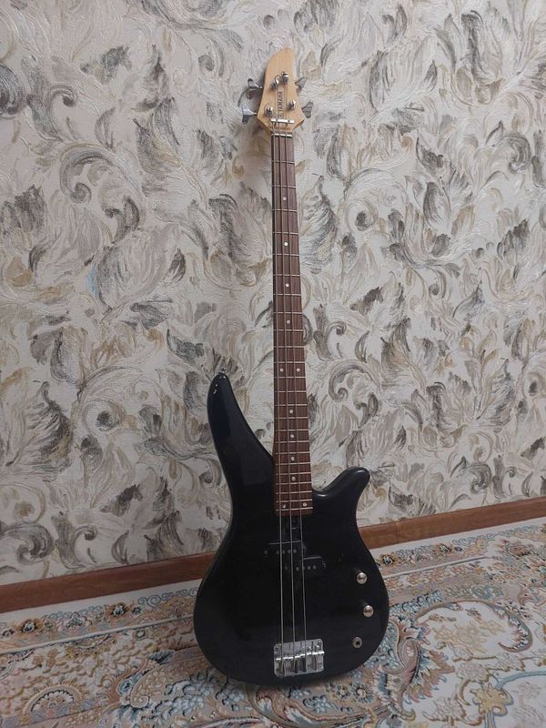 Бас Гитара Yamaha ERB070 Бас Гитара Yamaha ERB070