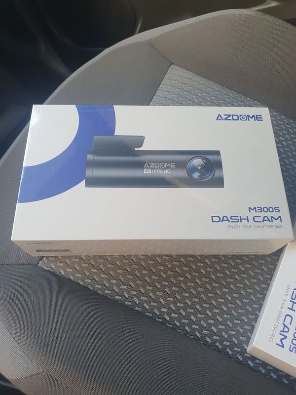 Videoregistrator azdome m300s Videoregistrator azdome m300s