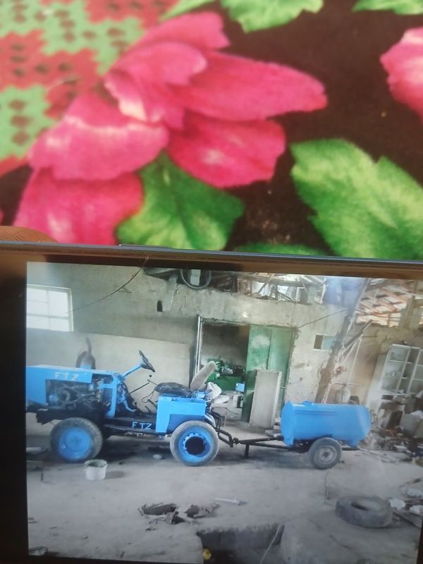 Mini traktor sotiladi Mini traktor sotiladi