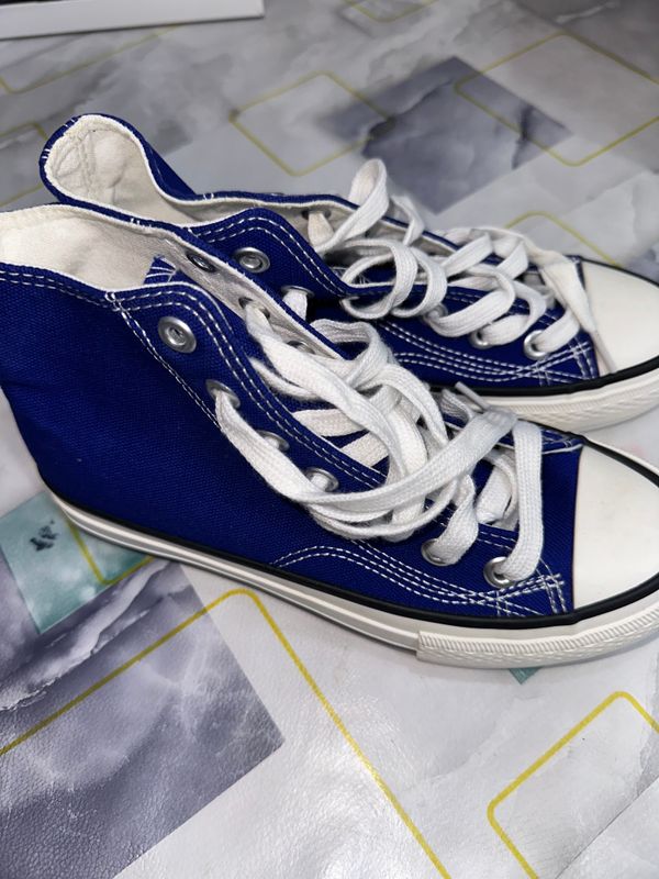 Продаю Кеды Converse, качественные и новые 37р. Продаю Кеды Converse, качественные и новые 37р.