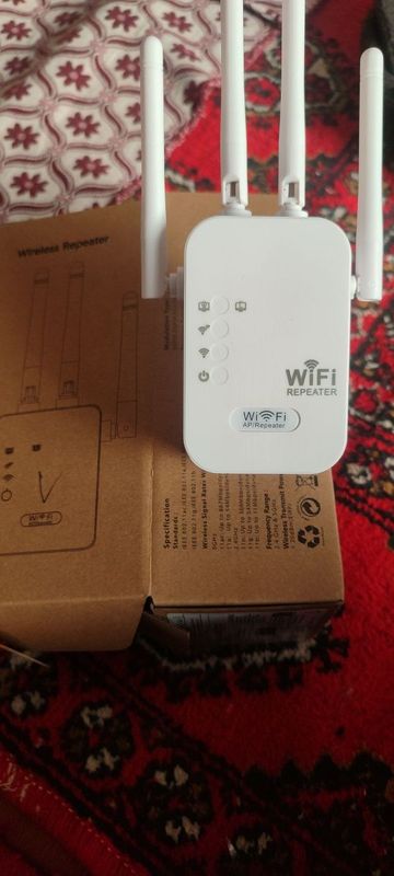 Wi Fi reaeater. Вай Фай усилитель