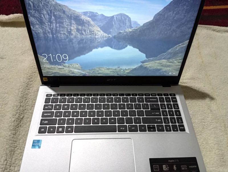 Acer aspire notebook sotiladi