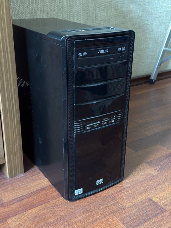 Компьютер настольный Intel i3 - 3.30 GHz, 32 GB, 1 TB SSD