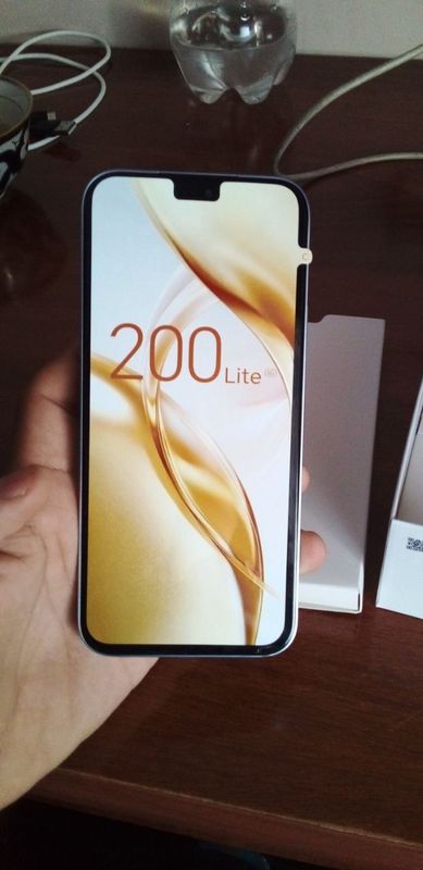 Telefon Honor 200 Lite