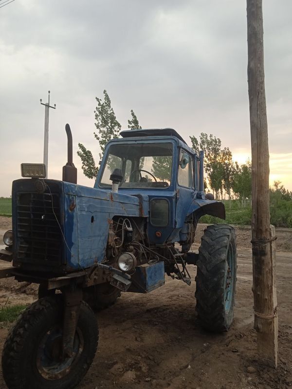 Mtz traktir sotiladi Mtz traktir sotiladi