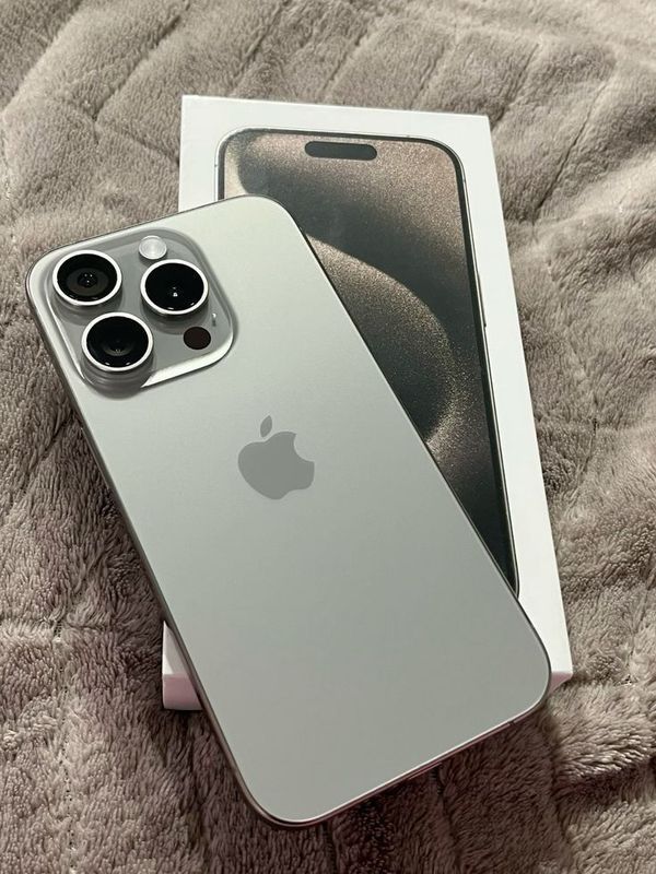 iPhone 15 Pro iPhone 15 Pro