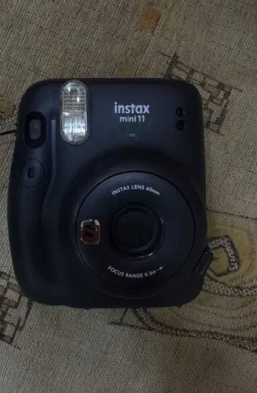 Продам фотоаппарат Instax Продам фотоаппарат Instax