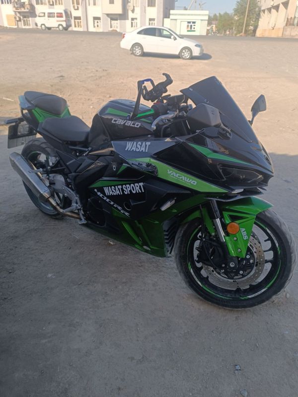 Sport bike сатылады срочно. 400 куб