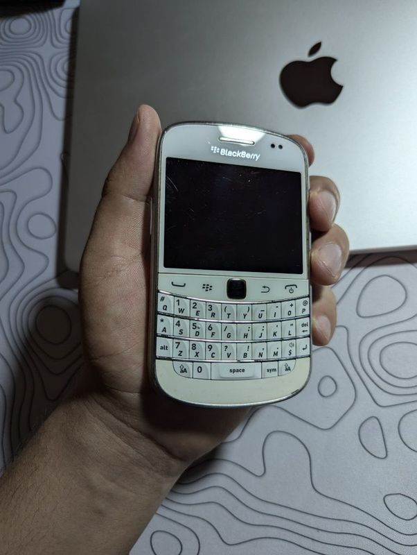 Blackberry 9900 simkarta