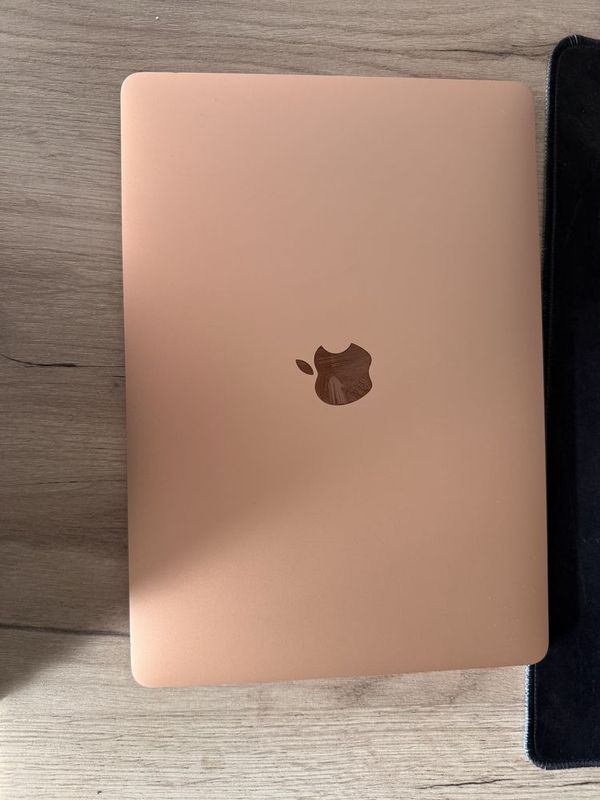 Macbook Air M1 8/256 Gb Gold Macbook Air M1 8/256 Gb Gold