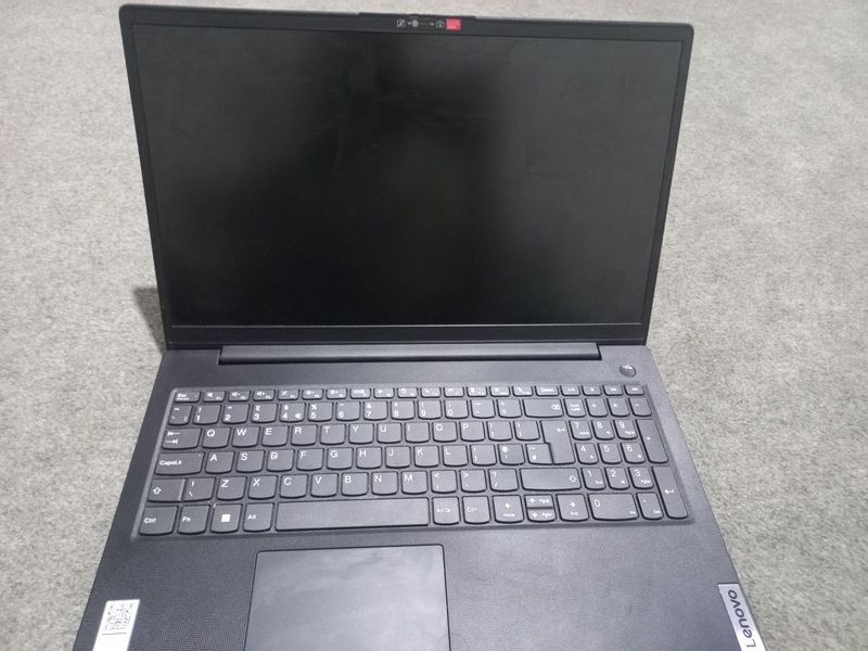 Lenovo brentti xolatti zor 1 oy bolddi olganimga pul kerak